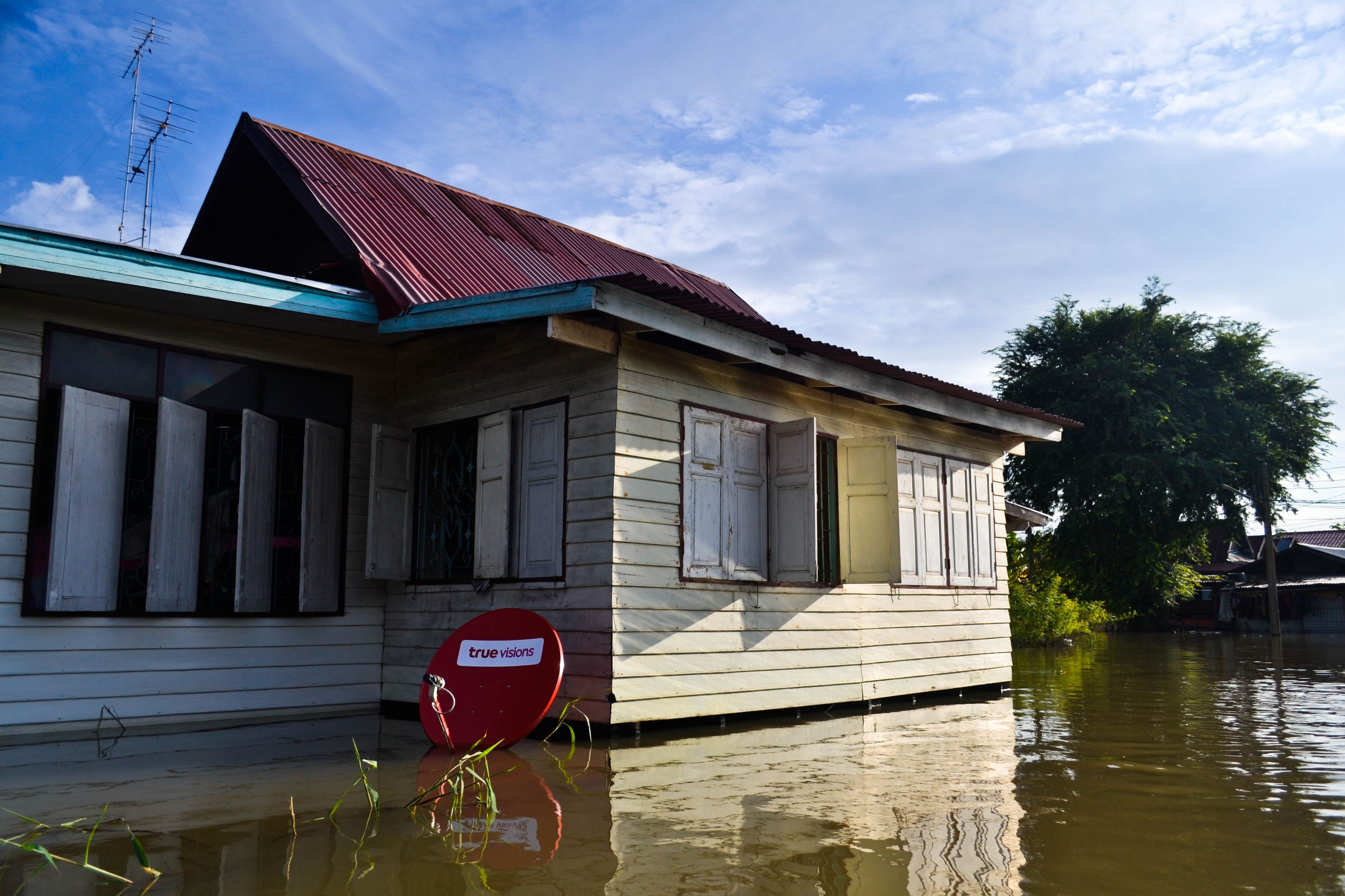 Finding a Chicago Water Damage Restoration Expert  in Cape Coral